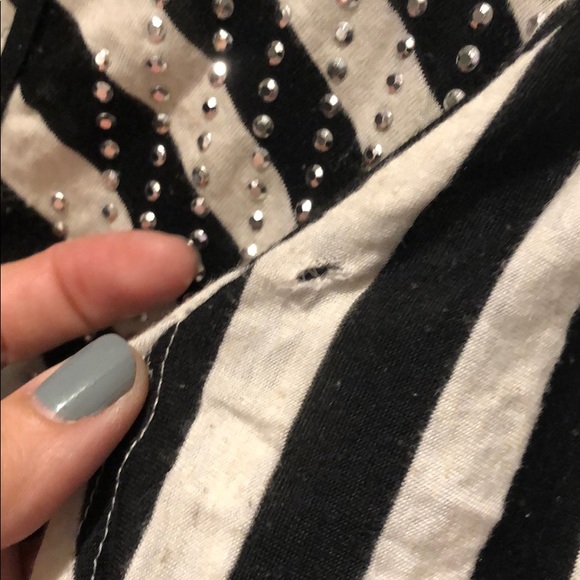 2b bebe Black and White top - Picture 4 of 4